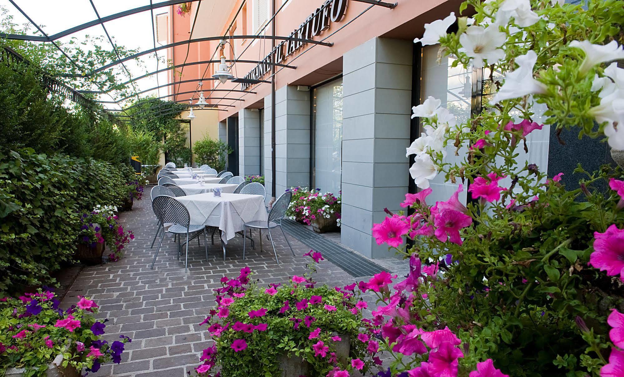 Hotel Monte Meraviglia 카시아 외부 사진